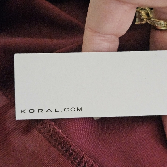 NWT Koral faux leather looking leggings size medium - Picture 11 of 13